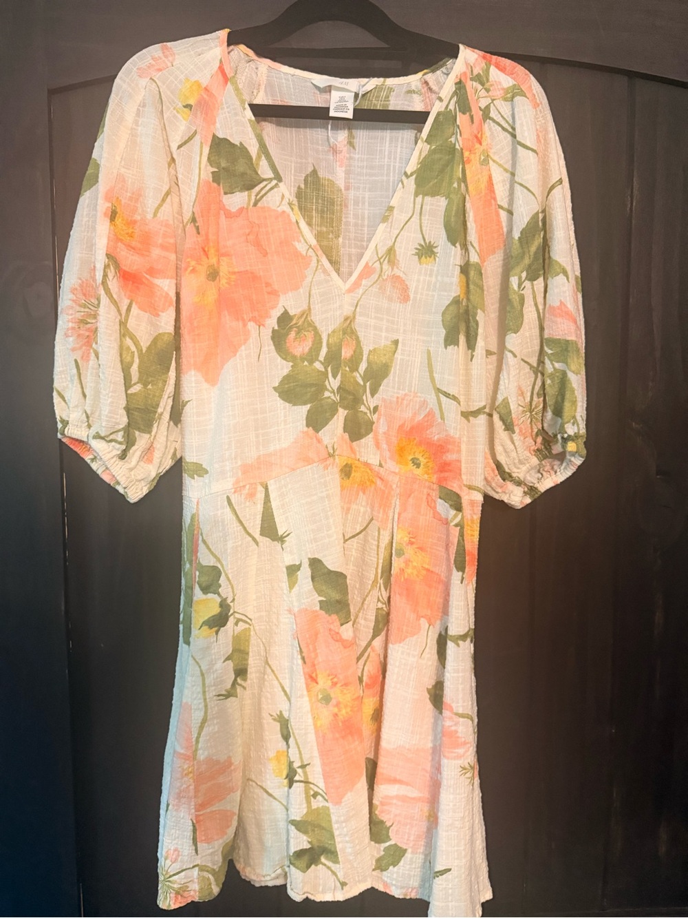 H&M Peach Floral V-Neck Puff-Sleeve Midi Dress